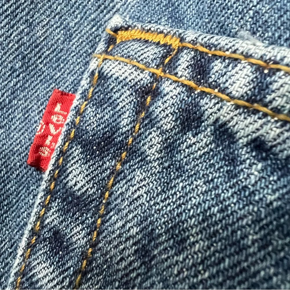 Vintage Levi's 501 Button Fly Blue Jeans 33x32 100% cotton 90s